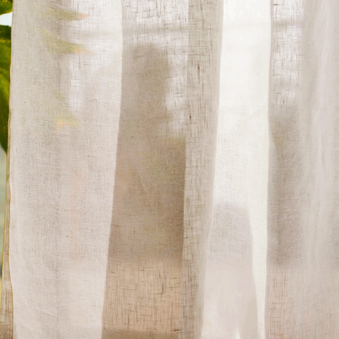 ANTWERP - 100% Belgian Linen Sheer Curtains - FlaxAntwerp collection, featuring 100% Belgian linen, woven in one of the six Belgium Linen factory in Belgium with 150 years of linen weaving history.Material: 100% BelDecorPassionsANTWERP - 100% Belgian Linen Sheer Curtains - Flax
